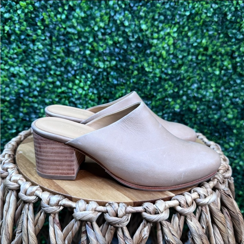 New in box Nisolo x Anthropologie heeld mule in color almond 100%‎ leather - Picture 5 of 13